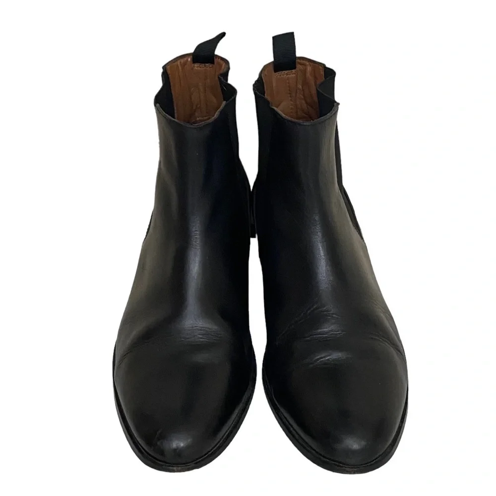 Country Road Black Leather Chelsea Ankle Boots